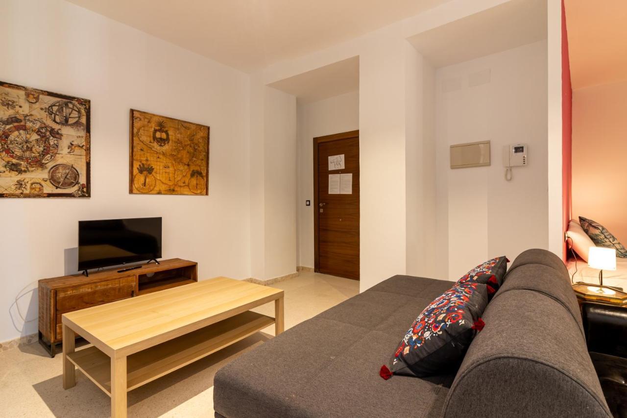 Saenz Suites Gallery By Bossh! Apartments Málaga Exterior foto