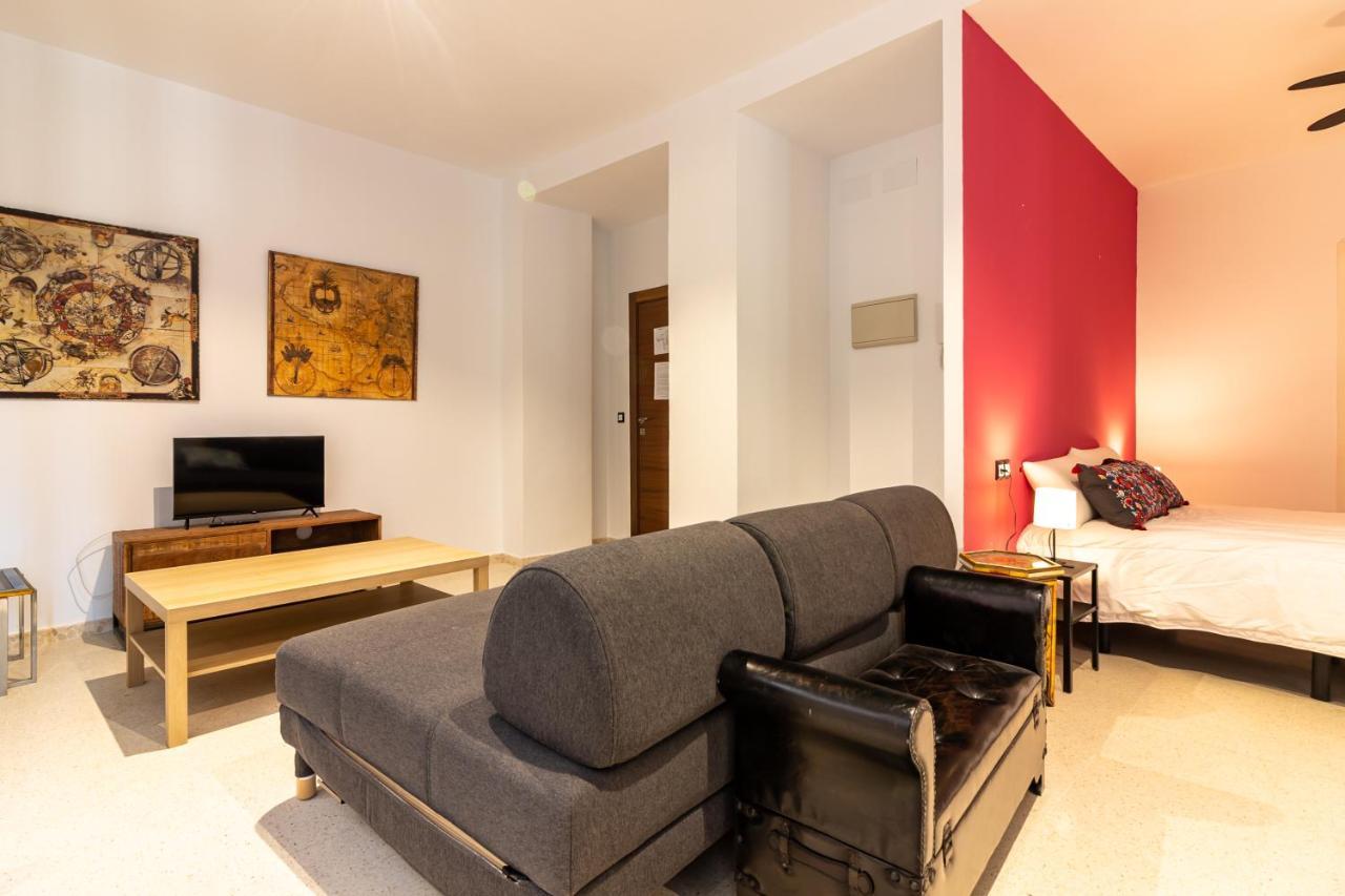 Saenz Suites Gallery By Bossh! Apartments Málaga Exterior foto
