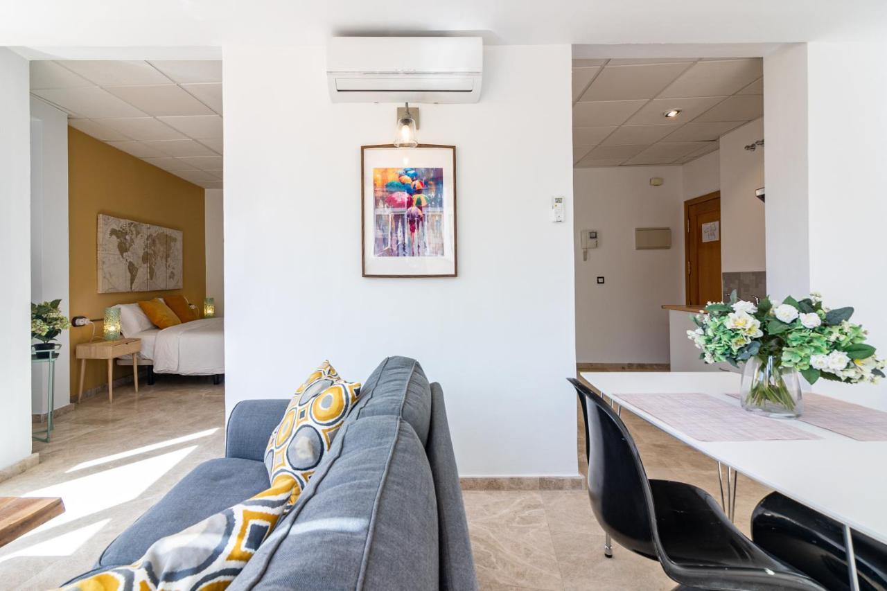 Saenz Suites Gallery By Bossh! Apartments Málaga Exterior foto